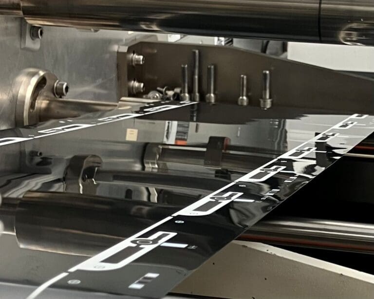 kent displays contract printed electronics manufacturing